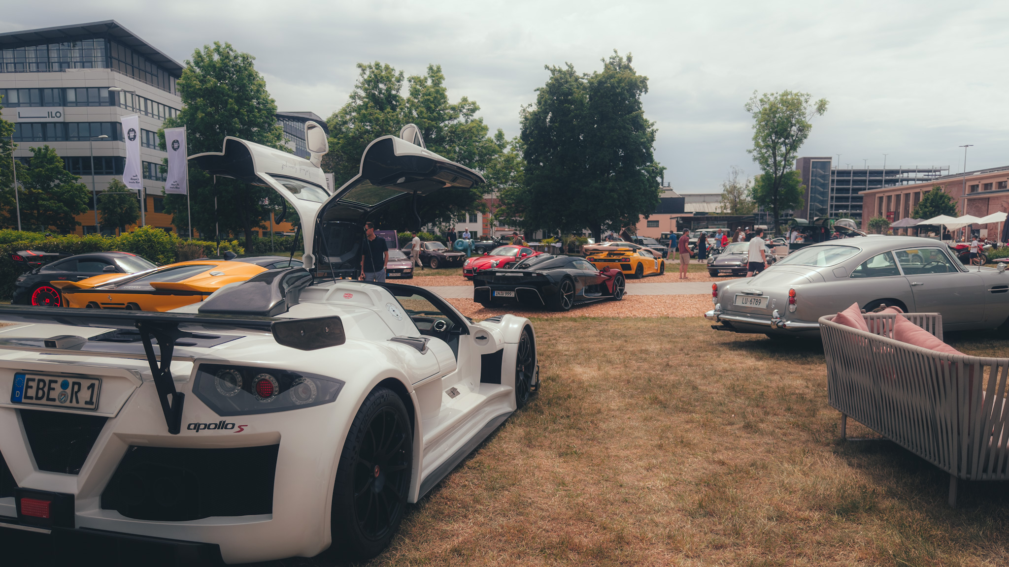 Gumpert Apollo