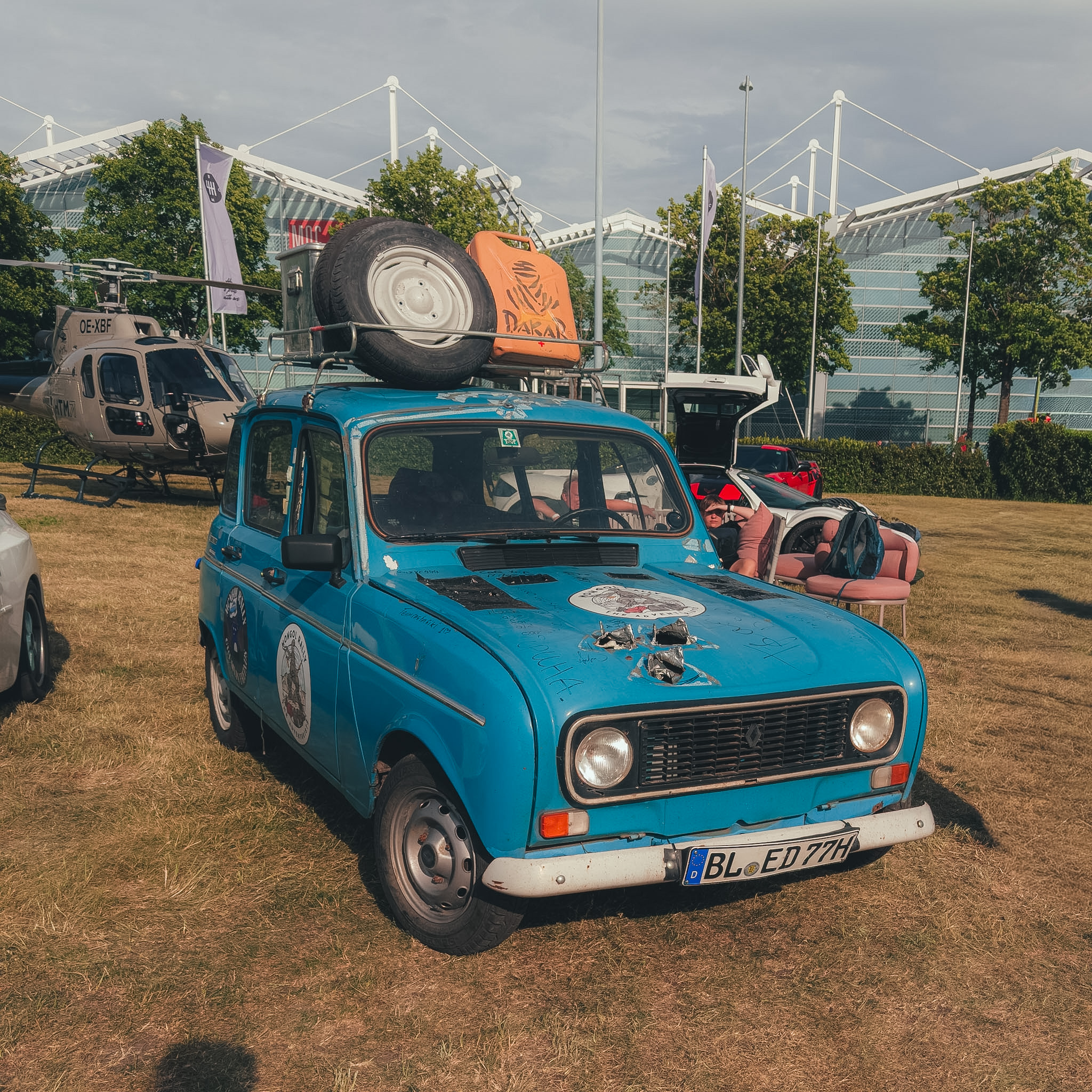 Gremlin Friends Renault 4 — Mongol Rally car