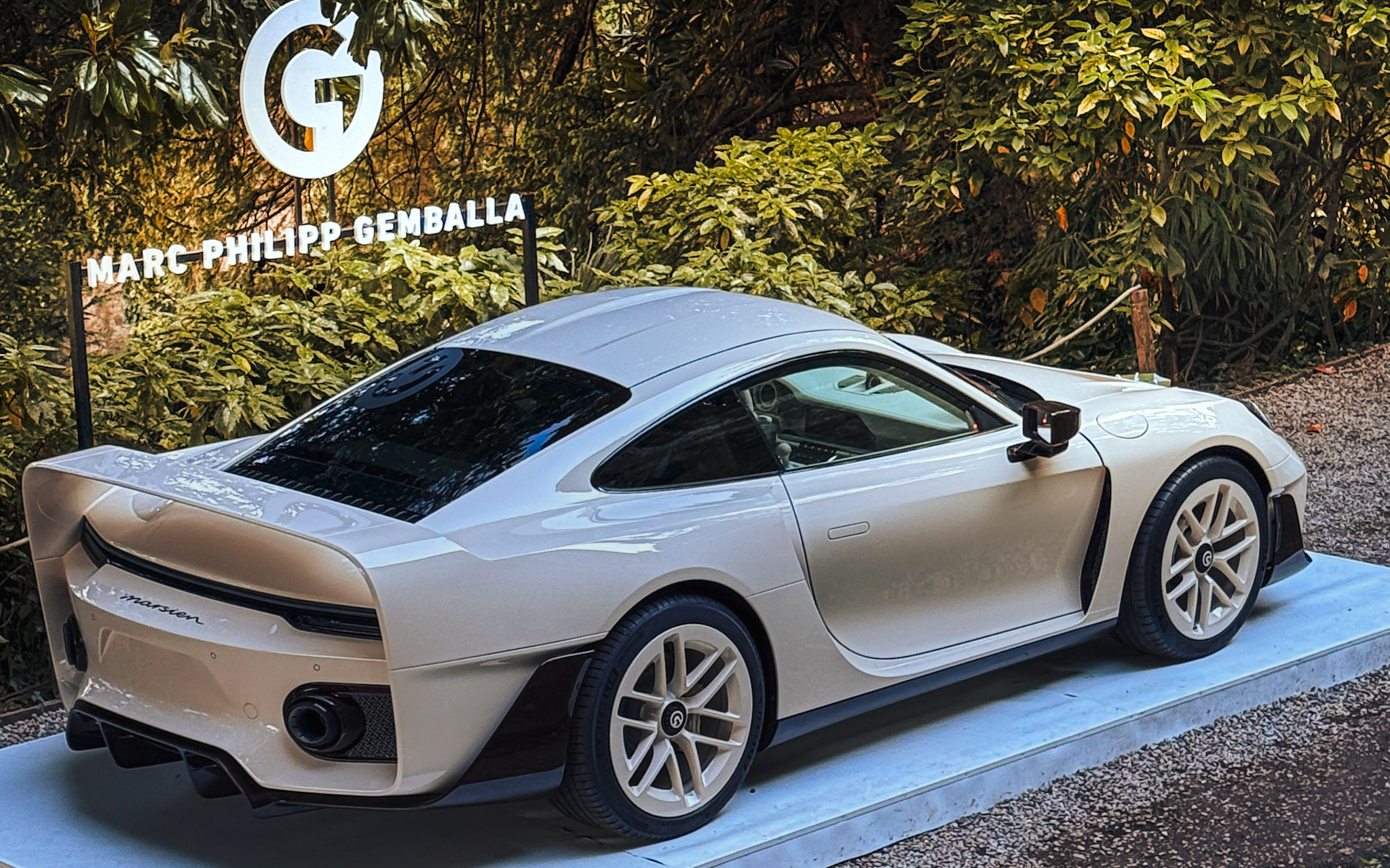 Marc Philipp Gemballa Marsien, raised on adaptive suspension